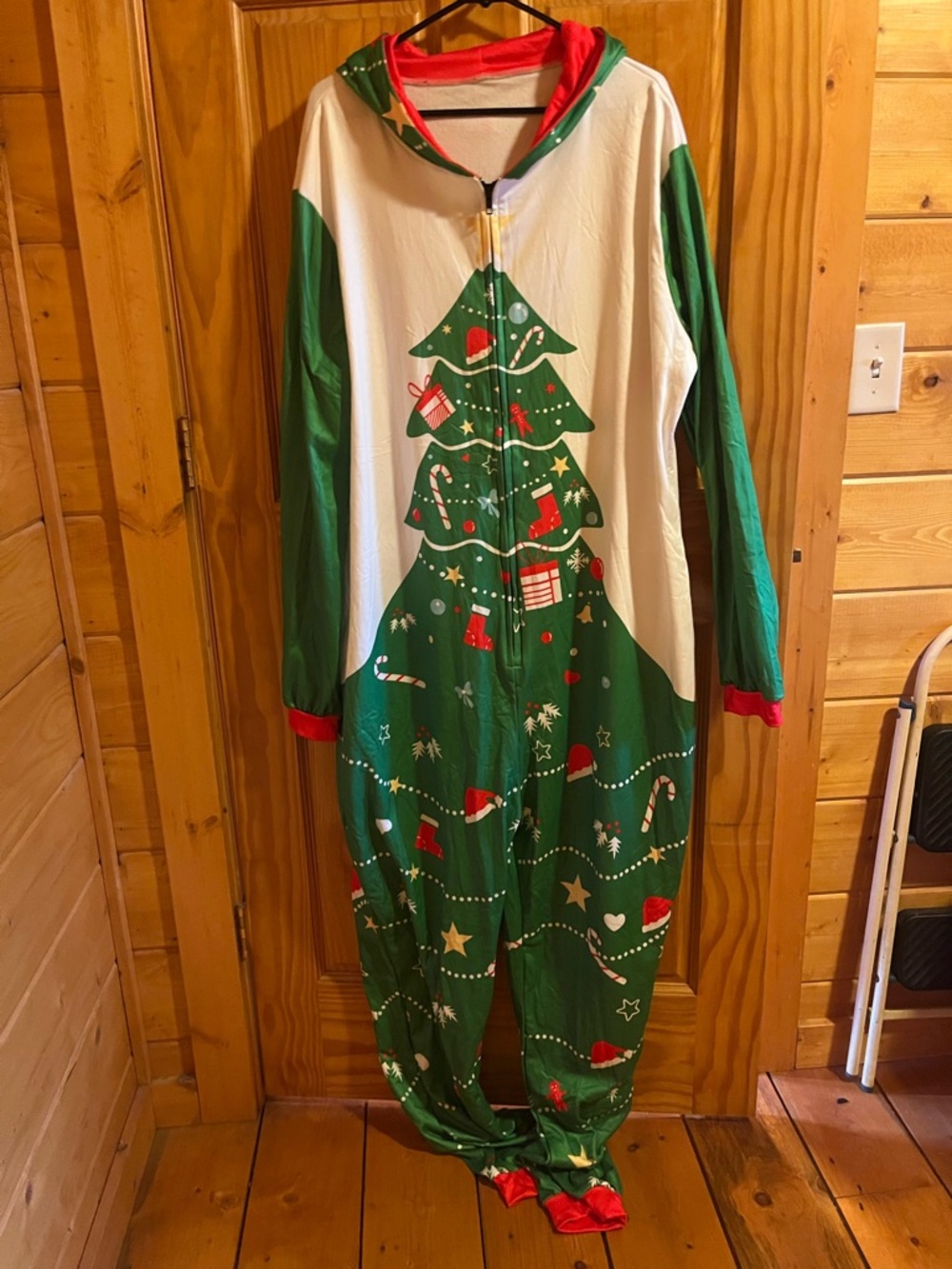 Christmas Tree Hooded One-Piece Pajamas - Green/White